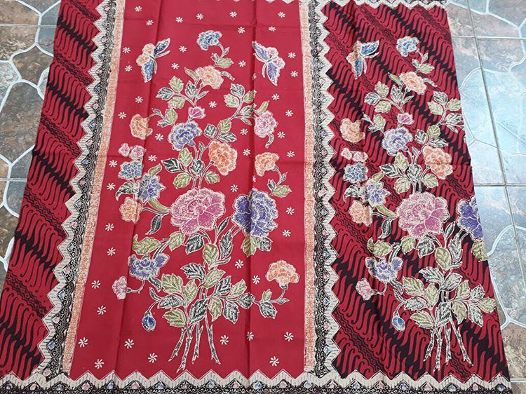 kain batik encim motif parang kombinasi bunga